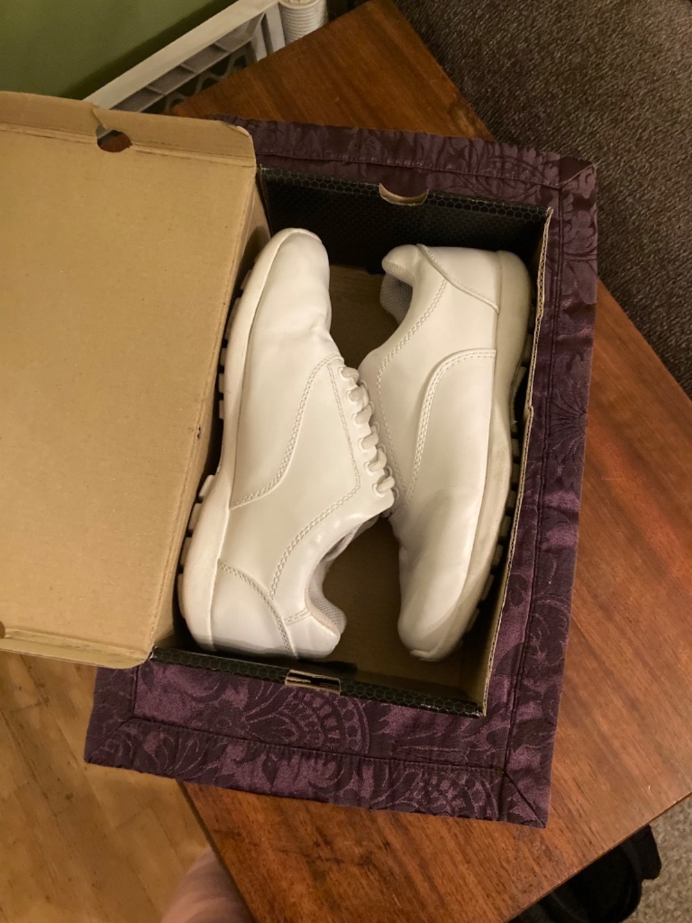 DSI Velocity White Marching Shoes - Picture 3 of 7